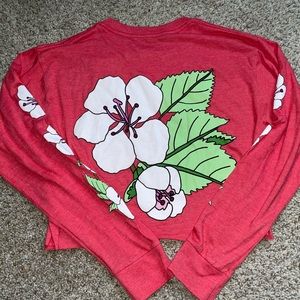 Cropped long sleeve with flowers